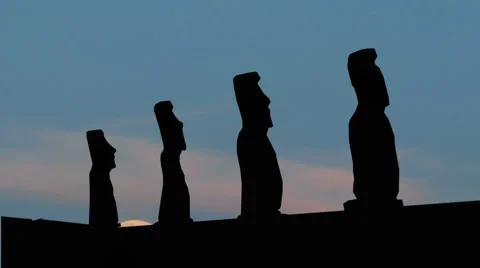 Easter islands moonrise Stock Footage 931407