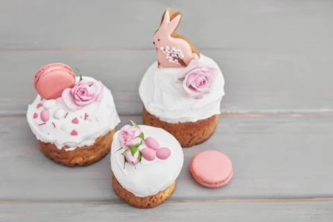 Easter orthodox sweet bread, Easter cake with flowers and gingerbread. Holida Stock Photos