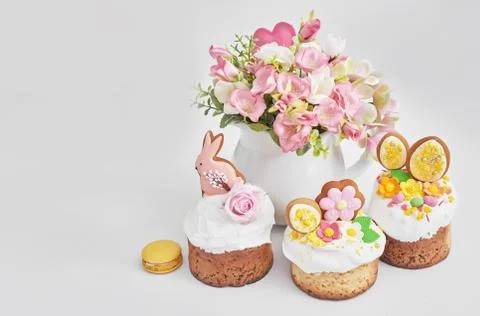 Easter orthodox sweet bread, Easter cake with flowers and gingerbread. Holida Stock Photos
