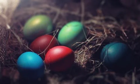 Easter painted eggs on burlap 库存照片