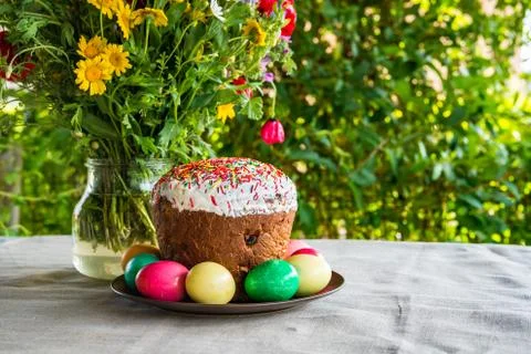 Easter Pastry (Kulich) and easter eggs Stock Photos