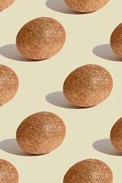 Easter pattern. Handmade decorated Easter eggs Foto stock