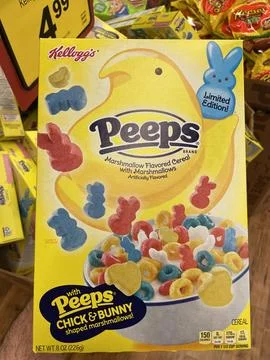 Easter Peeps candy flavored cereal in a store Foto stock