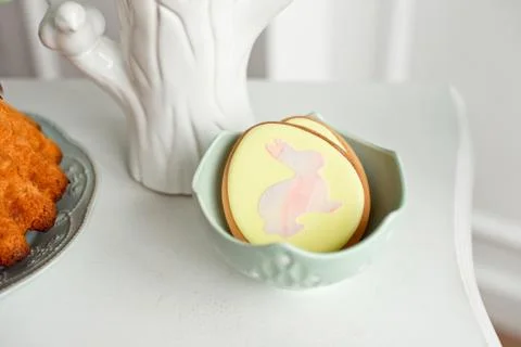 Easter spring decorative composition with homemade easter cookies in the shape Stock Photos