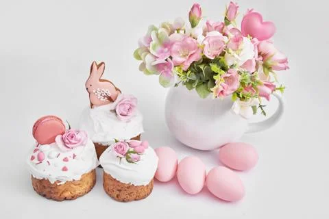 Easter sweet bread, Easter cake with flowers, eggs and gingerbread. Holidays  Stock Photos