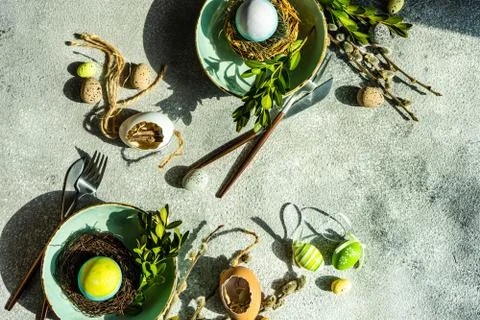 Easter table setting Stock-Fotos