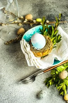 Easter table setting Stock-Fotos