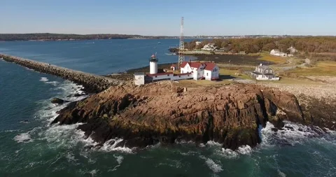 Eastern Point Lighthouse and Gloucester Harbor, Massachusetts, USA 스톡 동영상 131335112