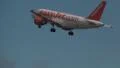 Easyjet Airbus A319 taking off Vídeos en HD