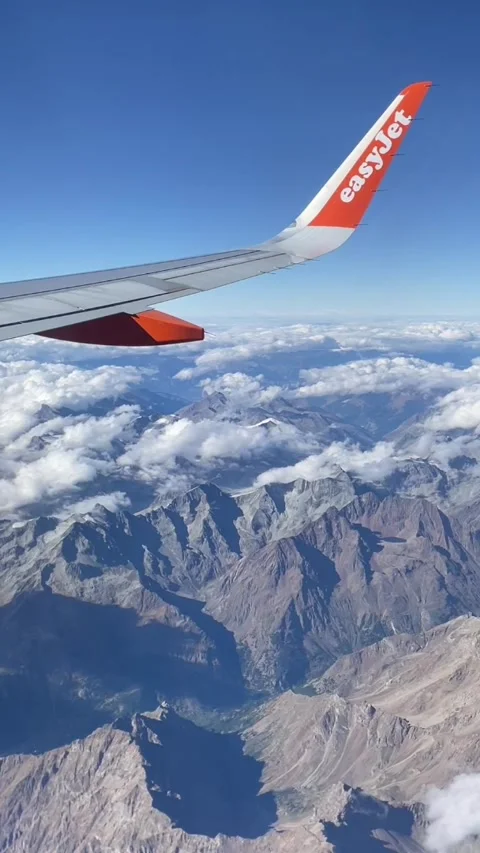 EasyJet airplane wing Stock Footage 210231550