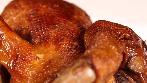 Eat roast chicken and split chicken (2) Stock Footage 202161205