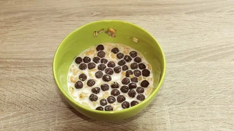 Eating breakfast stop motion Stock Footage 83194649