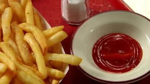 Eating chips (fast motion) Stock-Footage 8571808