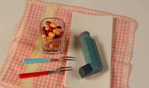 Eating Medication Foto stock
