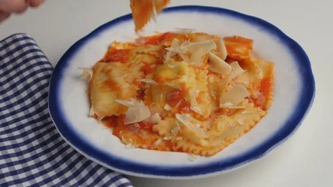 Eating ravioli Video stock 73396735
