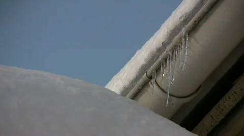 Eaves drip Stock Footage 625587