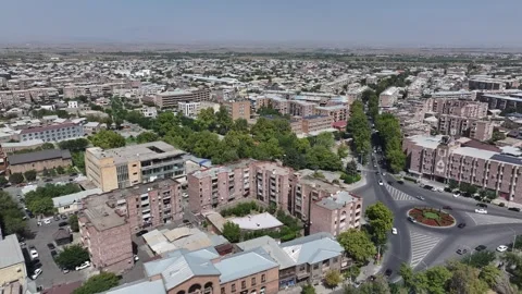 Echmiadzin City by Drone 20 Vidéo 337191683
