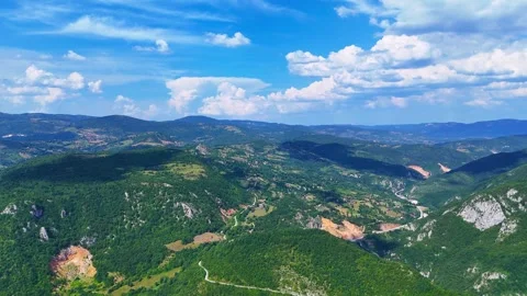 Echoes Through The Green Valleys 库存影片 313783074