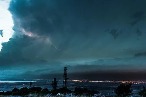 Eclair dans nuage Foto stock