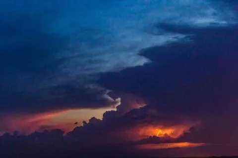 Eclair dans nuage Foto stock