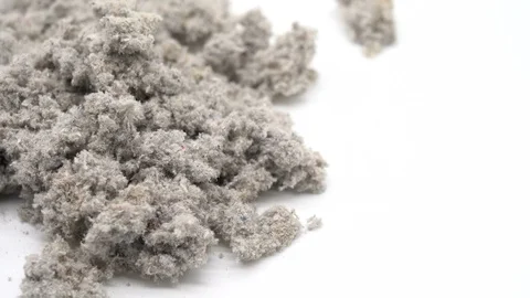 Eco-friendly cellulose insulation. Vídeo Stock 126556854