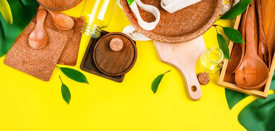 Eco friendly disposable tableware.Biodegradable craft dishes used in fast food Stock Photos
