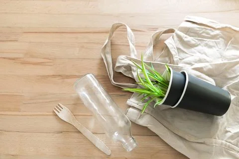 Eco friendly organic disposable kitchenware utensils, glass bottle, bag and.. Stock Photos