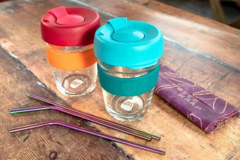 Eco friendly reusable keep cups and straws Stock Photos