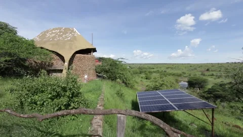 Eco-friendly solar powered resort at Masai Mara Kenya Africa Savannah 库存影片 293110299