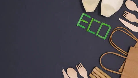 Eco friendly zero waste bamboo cutlery eating utensil move. Stop motion 스톡 동영상 154973156