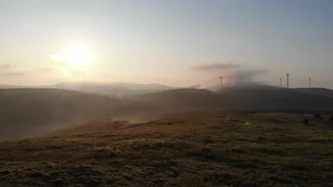 Eco wind park on the mountain.  스톡 동영상 134547171