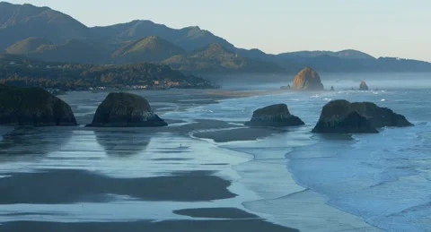 Ecola Coastal Perspective: Haystack Rock &amp; Sea Stacks Stock Footage 339269608