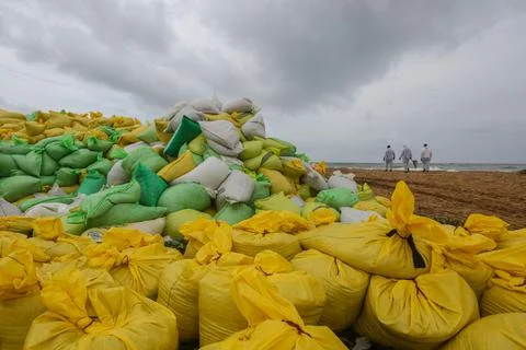 Ecological problems caused by container ship fire, Colombo, Sri Lanka - 14 Jun 2 Foto stock