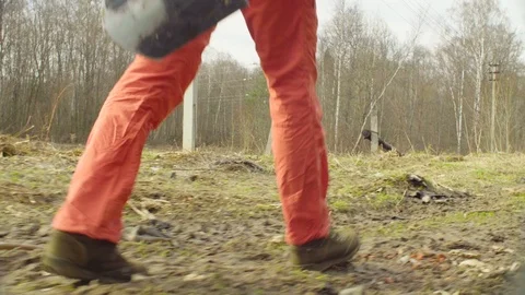 The ecologist going to the place of research. 스톡 동영상 88788169