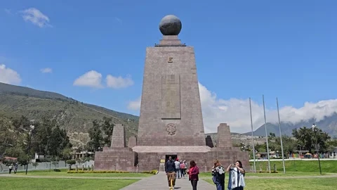 Ecuador, Quito – Ciudad Mitad del Mundo, Equator Monument [8K] Vídeo Stock 331489869