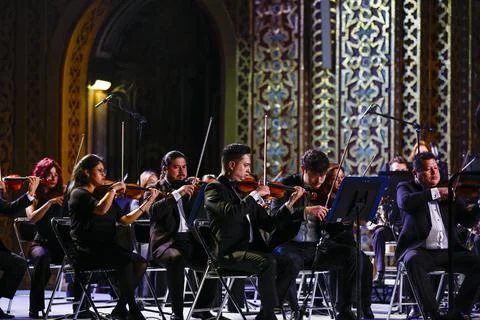 The Ecuador Symphony Orchestra concludes an Ibero-American gathering of young mu Fotos de archivo