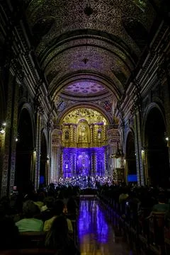 The Ecuador Symphony Orchestra concludes an Ibero-American gathering of young mu Fotos de archivo