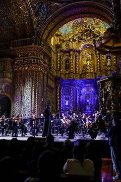 The Ecuador Symphony Orchestra concludes an Ibero-American gathering of young mu Fotos de archivo