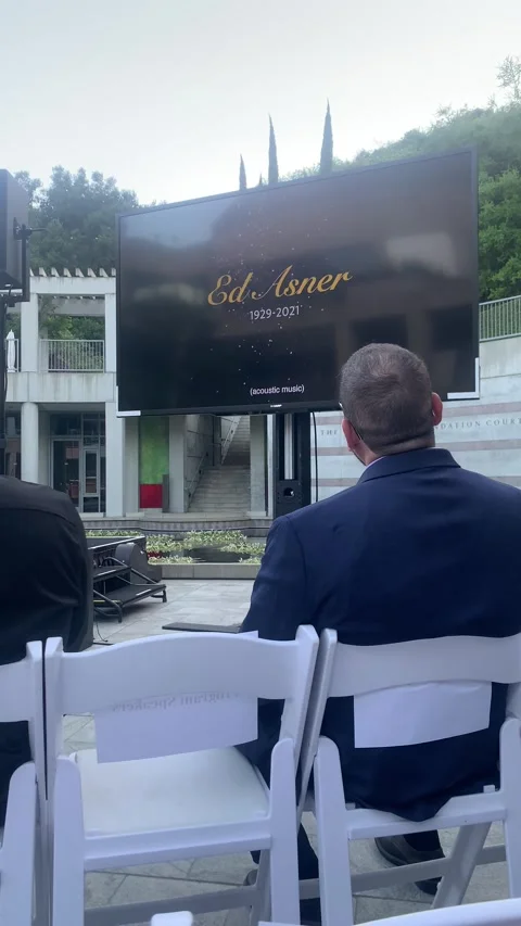 Ed Asner Private Memorial Ceremony Vidéo 296646828