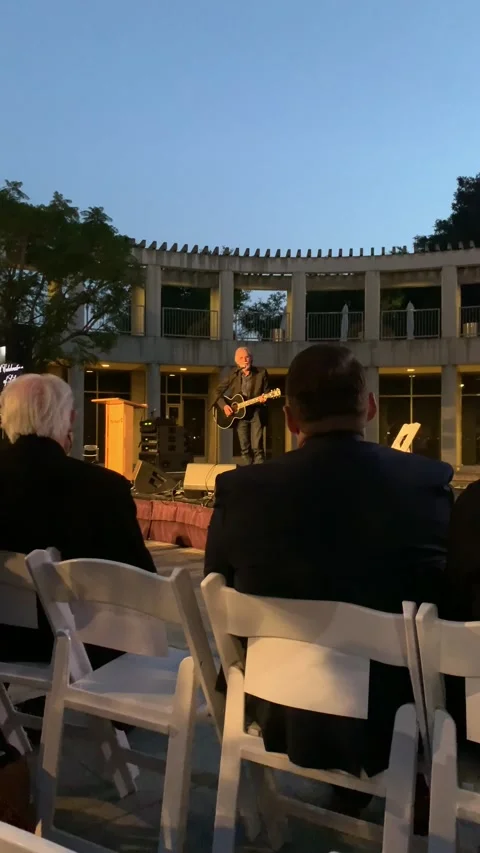 Ed Asner Private Memorial Ceremony Vidéo 296647276