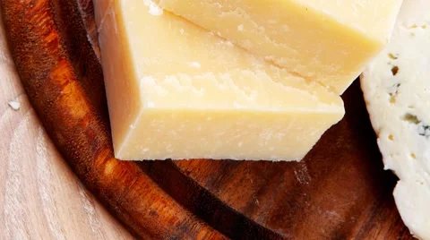 Edam parmesan and brie 库存影片 45040643