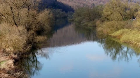 The eder river germany in spring 4k 25fps video Vidéo 331353837