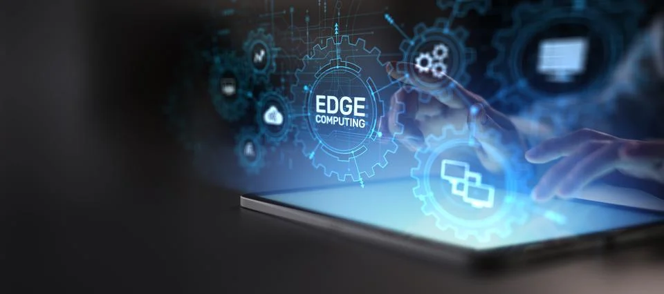 Edge Computing and Cloud Integration for Real-Time Data Processing. Foto stock