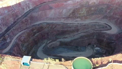 Edge of deep excavated open pit copper mine in Cobar town of Australia 4k. Stock Footage 168383534