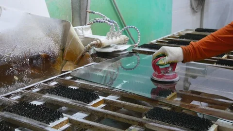 Edge processing of glass in the diamond circle.Hand with glass closeup. 스톡 동영상 122127171