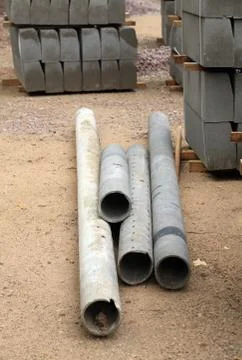 Edge stone pack coupled and tubes Foto stock