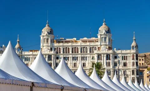Edificio Carbonell, a historic building in Alicante, Spain. Built in 1918 Fotos de archivo