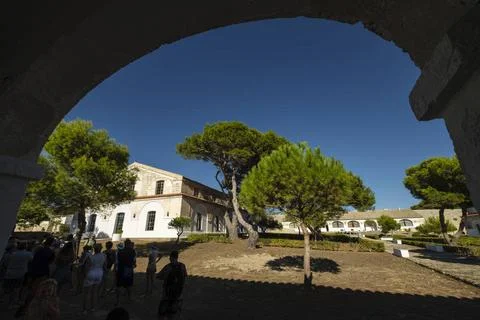  edificio de oreo edificio de oreo, isla del Lazareto, Illa del Llatzeret,... Stock Photos