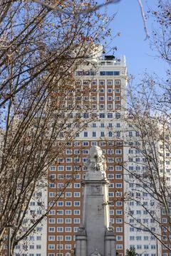Edificio espana and monument cervantes in plaza de espana Stock Photos