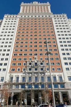  Edificio Espana Madrid, 20.12.2024: Hochhaus Edificio Espana an der Plaza... Stock Photos
